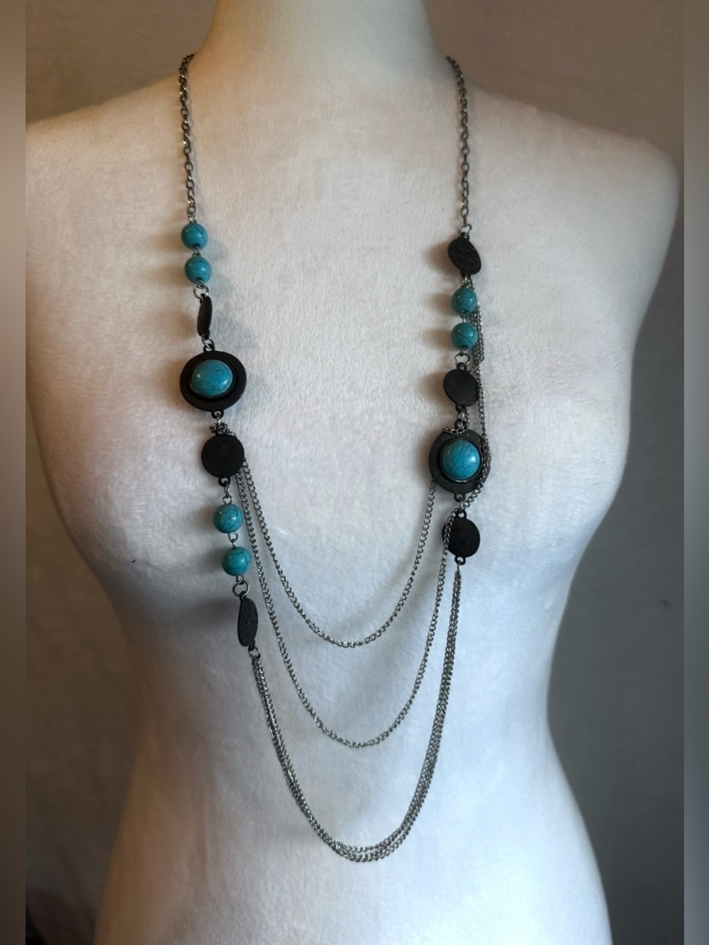 #JC41 Long Layered Turquoise Bead Pendant Necklace - Length 18.5 inches